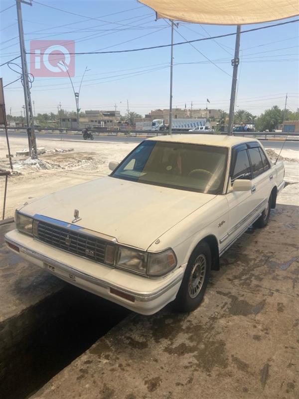 Toyota Crown 1989 for sale in Iraq - Al-Hartha